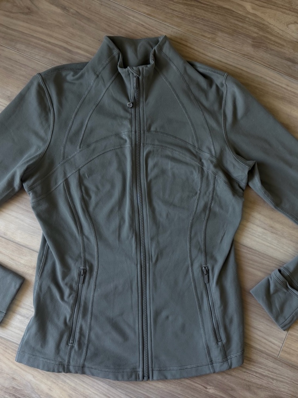 lululemon Define Jacket- Nomad Olive Green Jacket - Picture 4 of 5